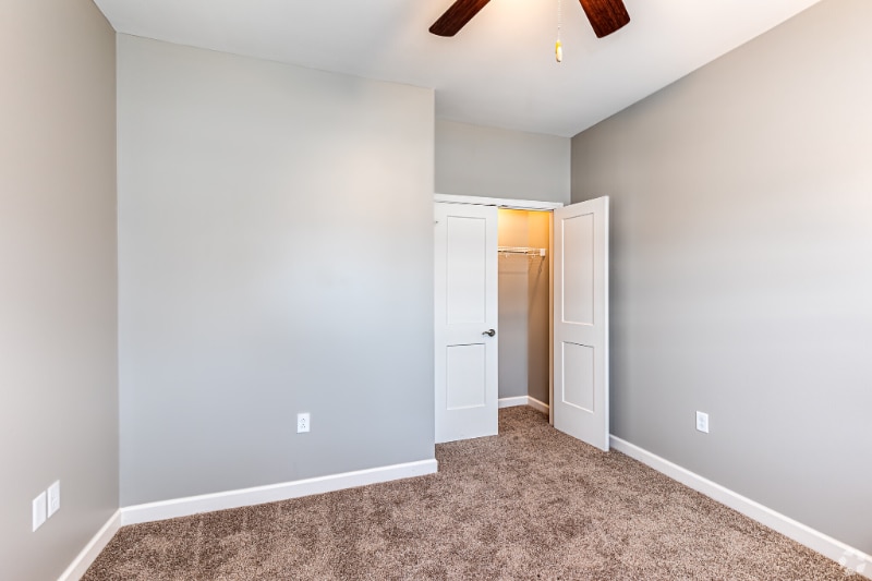 Building Photo - 802 N Main St