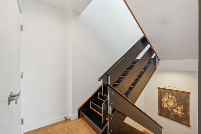 Building Photo - 3863 Terrace St