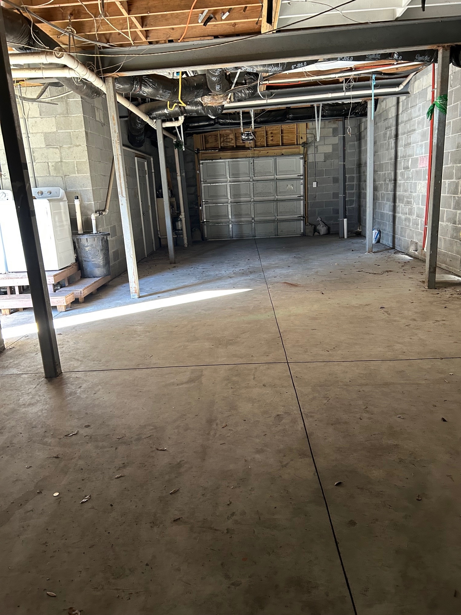 Building Photo - 61 Cooper St