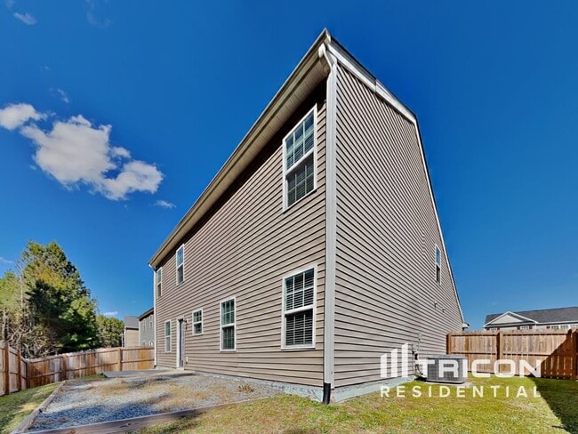 Building Photo - 244 Botanical Ct