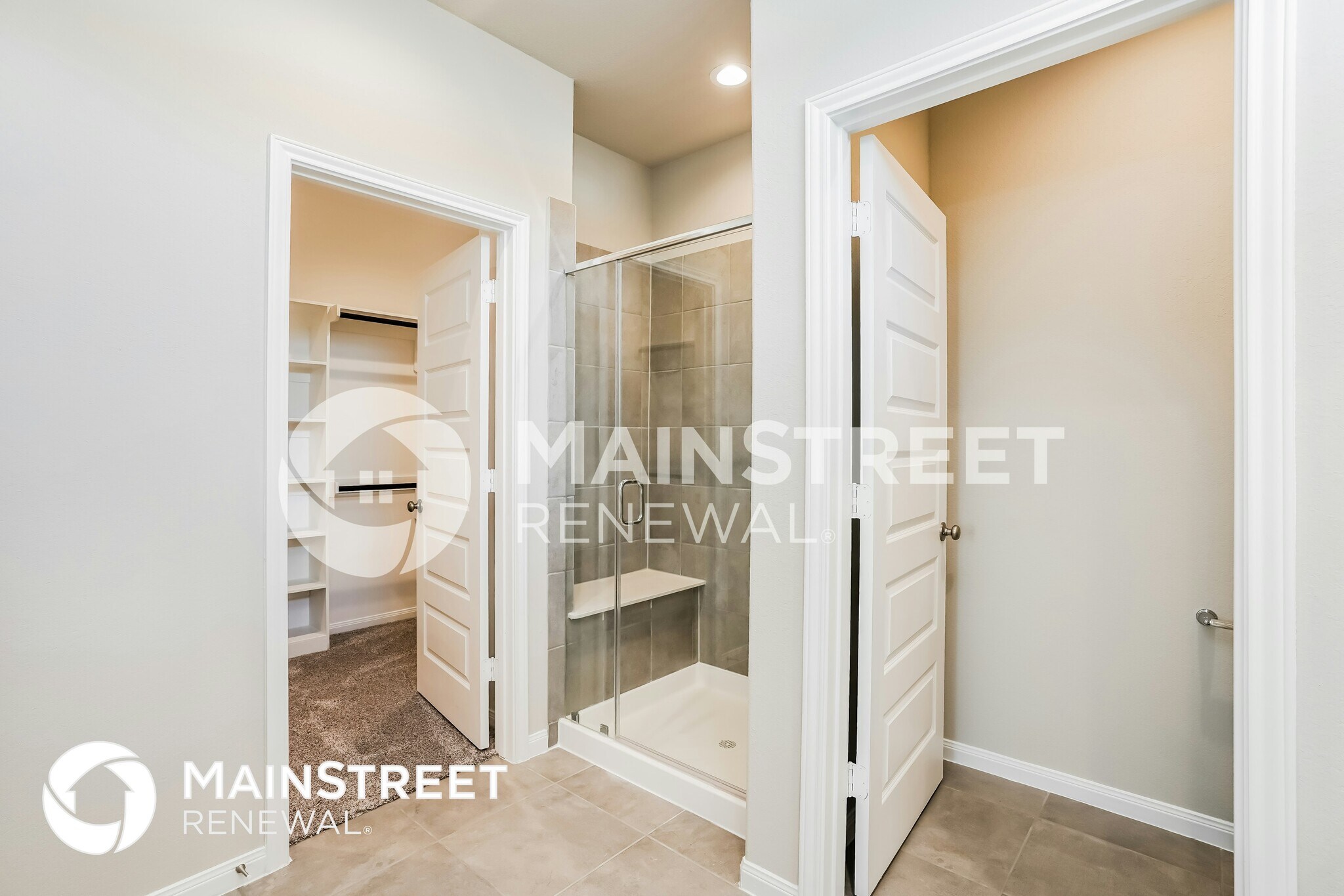 Building Photo - 9826 Rugged Oaks Dr