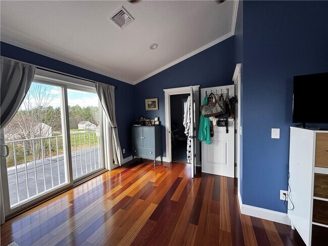 Building Photo - 73 Dye Hill Rd