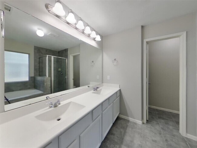 Building Photo - 13610 Kodiak Brown Bear St