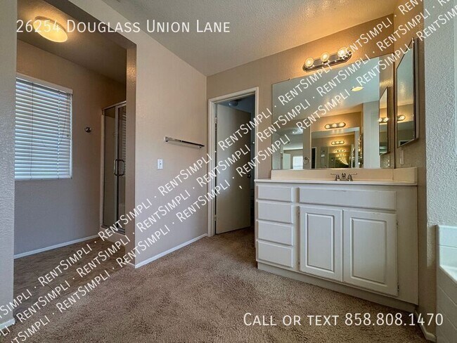 Building Photo - 26254 Douglass Union Ln