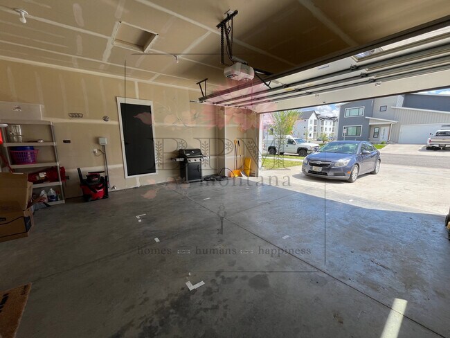 Building Photo - 1093 Abigail Ln