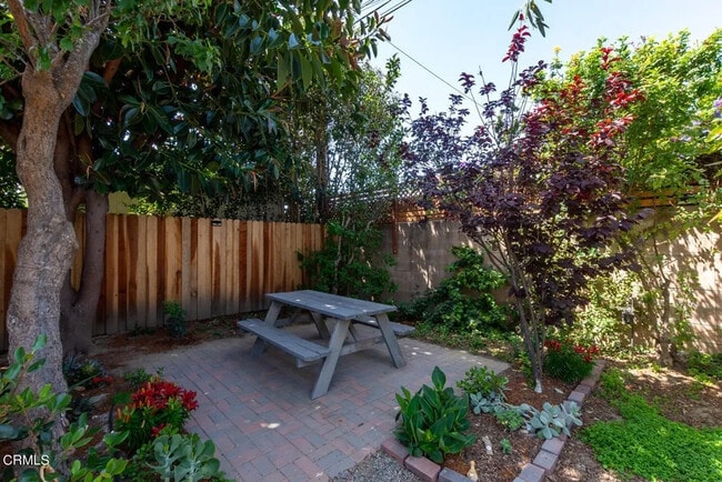 Building Photo - 309 S Dunning St