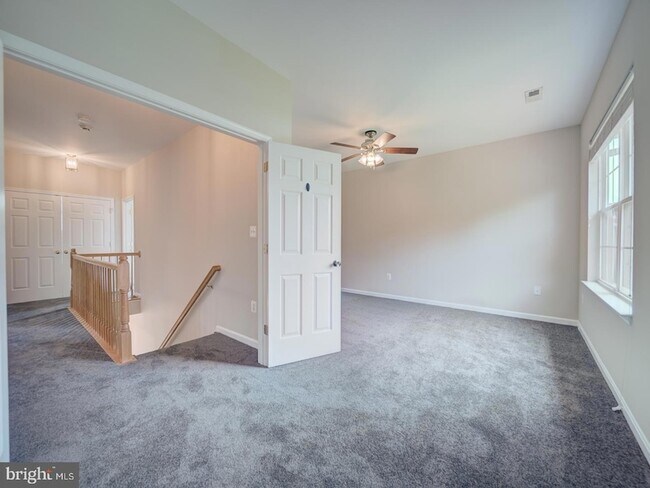 Building Photo - 6311 Hot Spring Ln