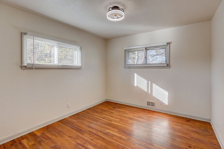 Building Photo - 2327 Fulton St