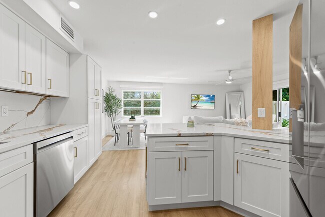 Building Photo - 288 Seabreeze Cir