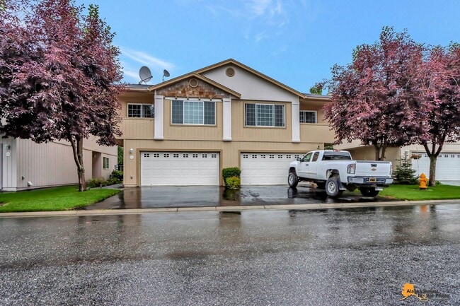 Building Photo - Stunning 3 Bedroom Home in East Anchorage with Garage