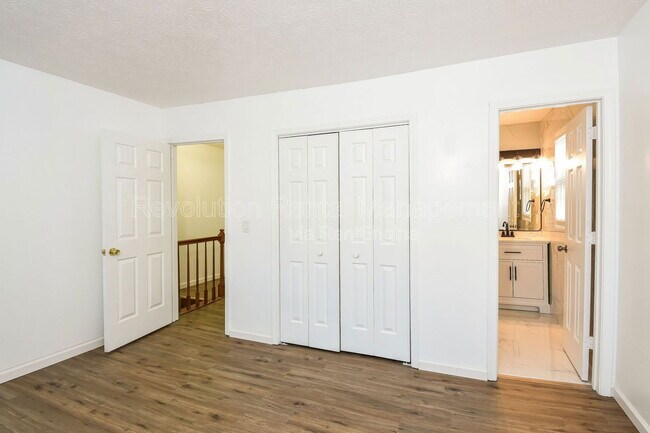 Building Photo - 1307 Sweet Pine Dr