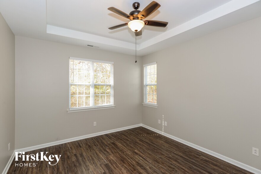 Building Photo - 16520 Kettlewell Ln