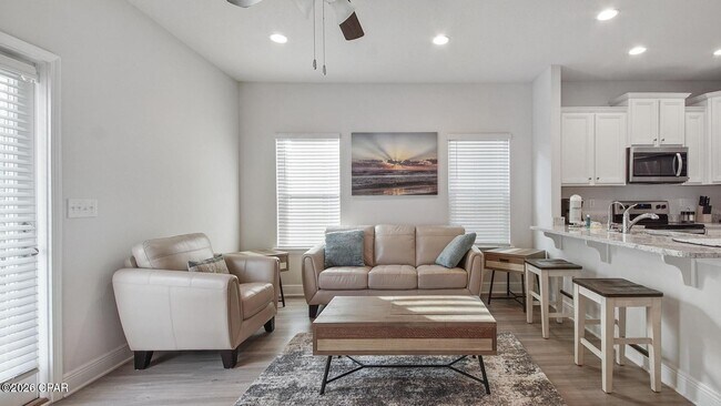 Building Photo - 7672 Shadow Lake Dr