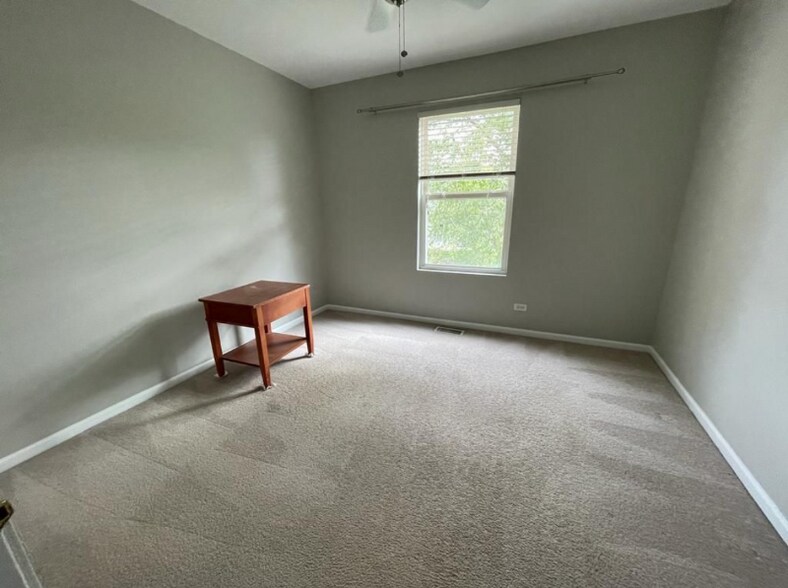 Building Photo - 3915 Granite Ct
