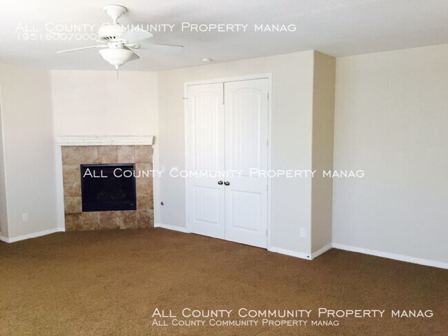 Building Photo - 40298 Hannah Way