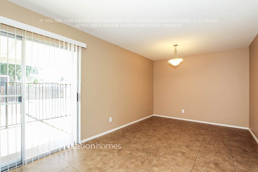 Building Photo - 5041 W Sandra Terrace