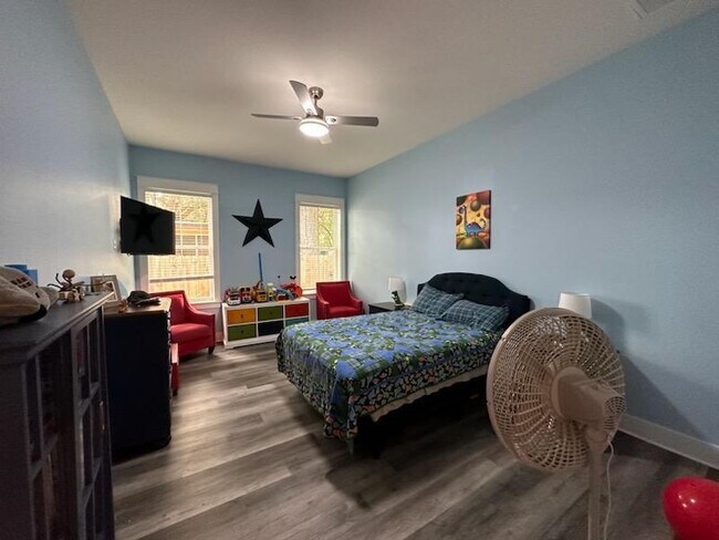 Building Photo - 104 Second Avenue Southwest