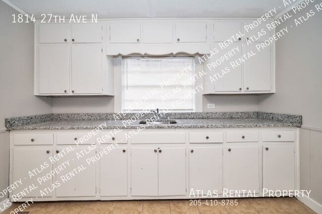Building Photo - 1814 27th Ave N
