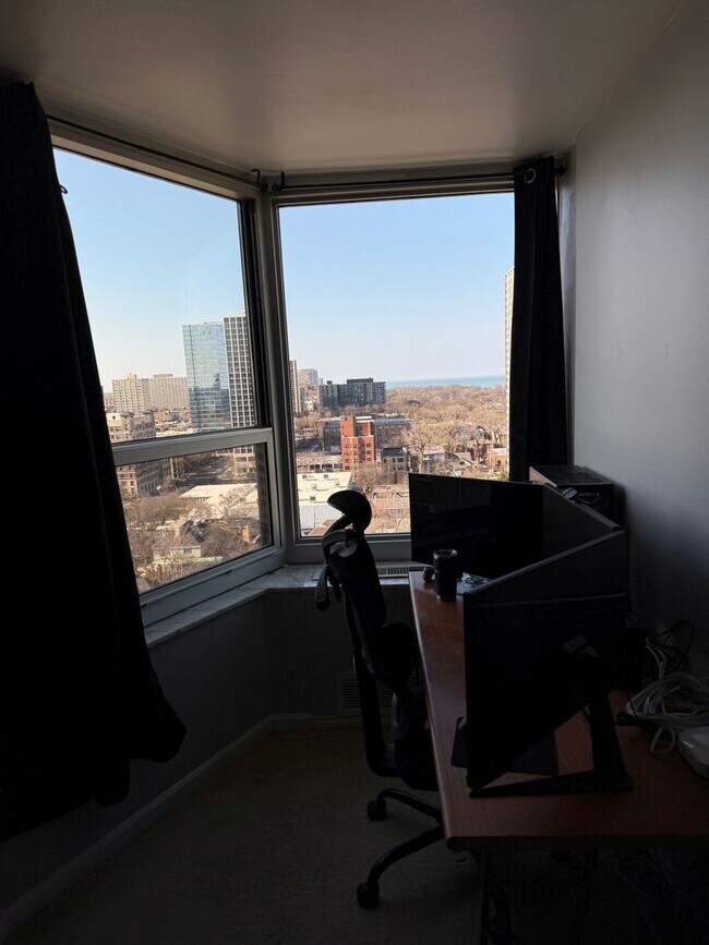 Building Photo - 720 W Gordon Terrace