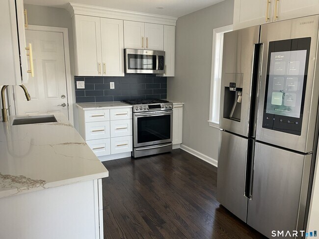 Building Photo - 111 Priscilla Cir