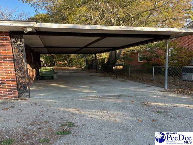 Building Photo - 1217 2nd Loop Rd