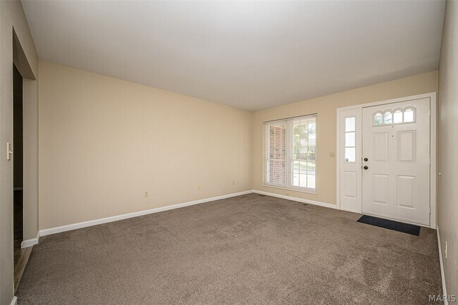 Building Photo - 2941 Park Valley Dr