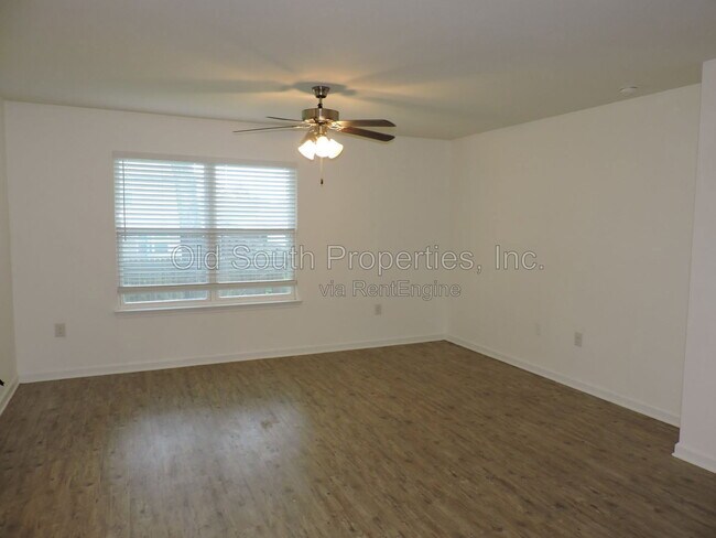 Building Photo - 5780 Blackhorse Cir