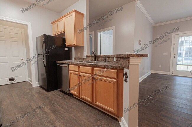 Building Photo - 2065 Silvercrest Dr