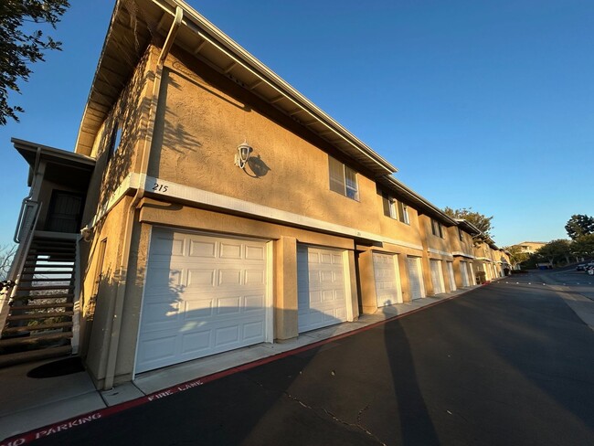 Building Photo - Rent Today!! Stunning 3-Bedroom Condo with Unbeatable Views!