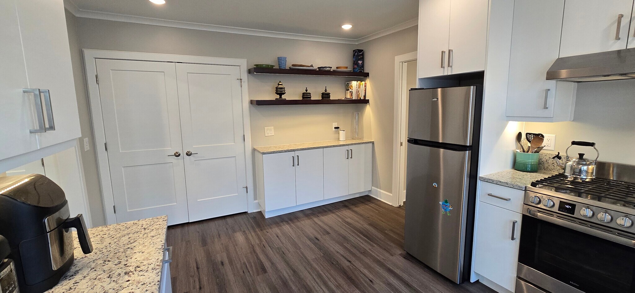 Kitchen with Closet - 1224 Hosea L Williams Dr NE