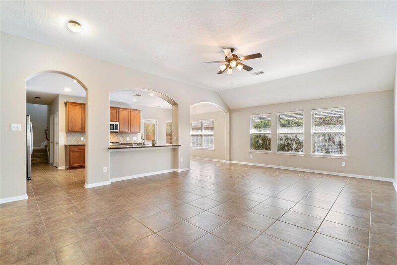 Building Photo - 139 N Hawkhurst Cir
