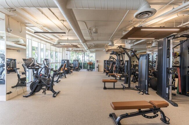 Building Photo - 400 Alton Rd