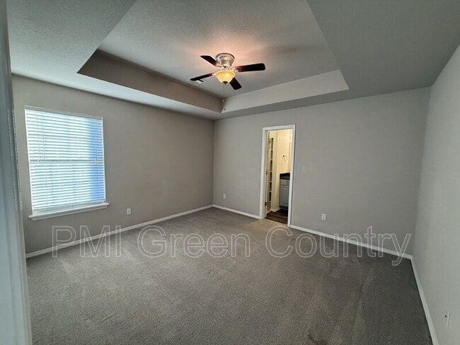 Building Photo - 25934 E 90th St S