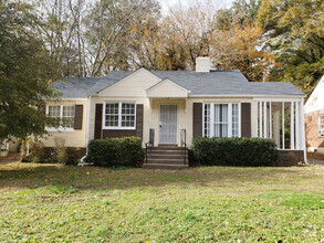 Building Photo - 3 Bedroom Westwood Terrace Bungalow (Sorry...