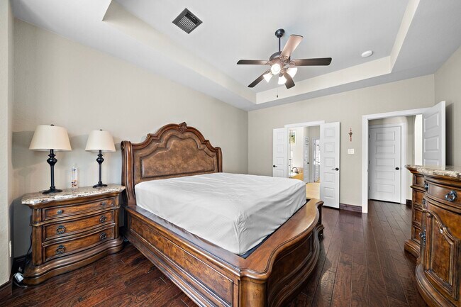 Building Photo - 22634 Cascade Springs Dr