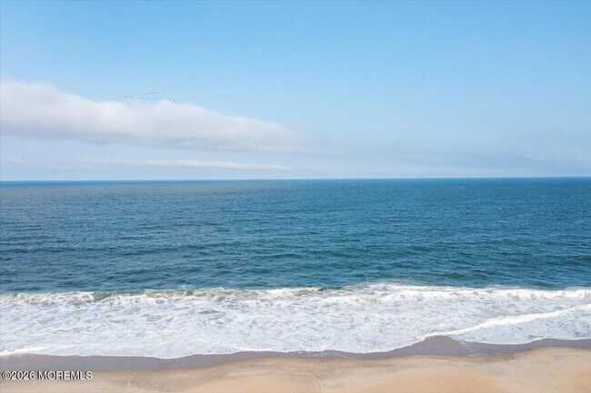 Building Photo - 8 Pullman Ave