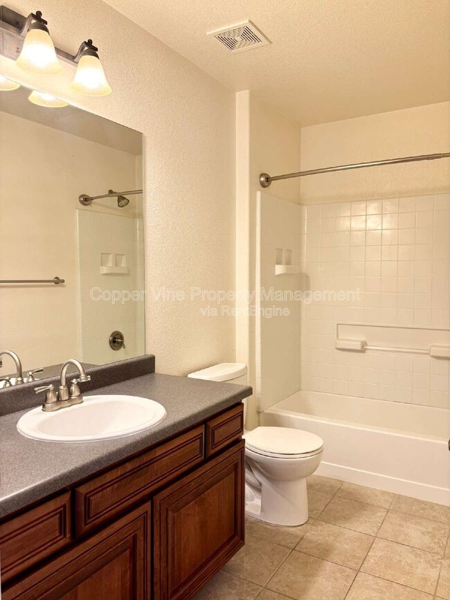 Building Photo - 12920 Vallejo Cir