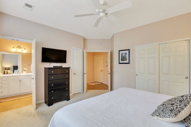 Building Photo - "213 Landing Lane - Charming 2-Bed, 2-Bath with Den and Sun Room Home, 1,550 Sq Ft of Comfort in ...