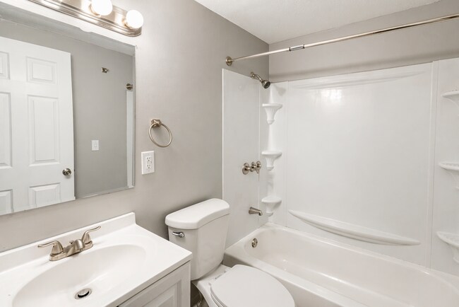 Building Photo - This charming 5-bedroom, 2-bathroom home is available for $2,000/month.