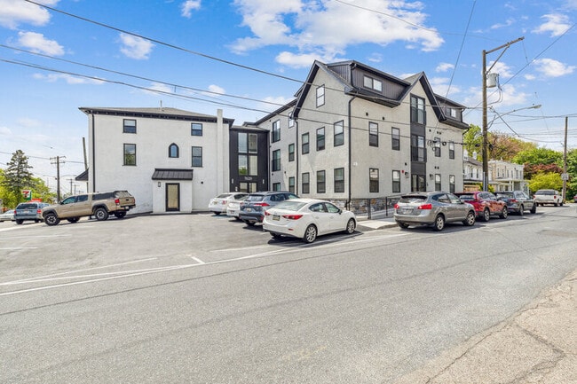 Building Photo - 7620 Ridge Ave