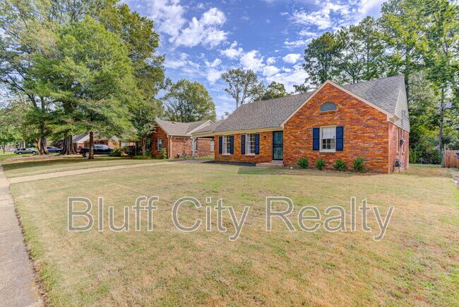 Building Photo - 1620 Sterling Dr