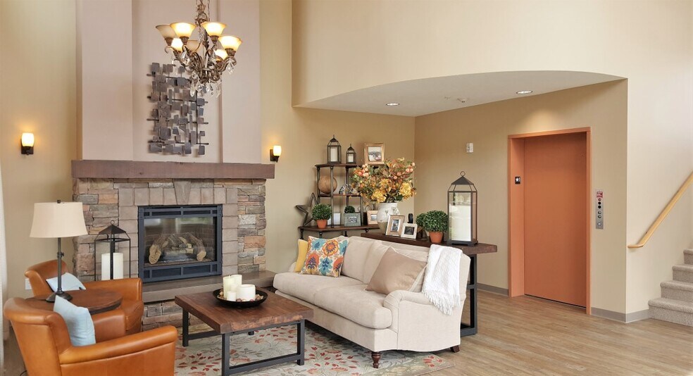 Lobby - 219 NE Fircrest Dr