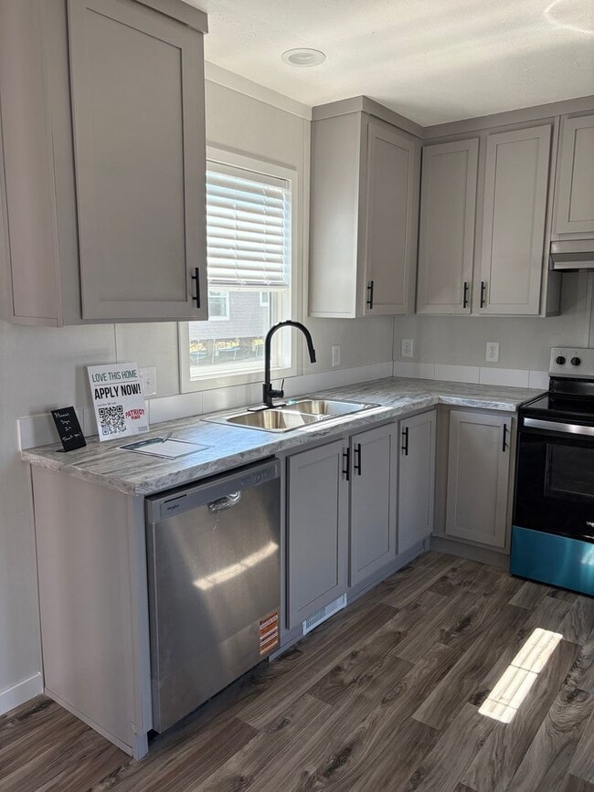 Building Photo - 139 Hubert Blvd