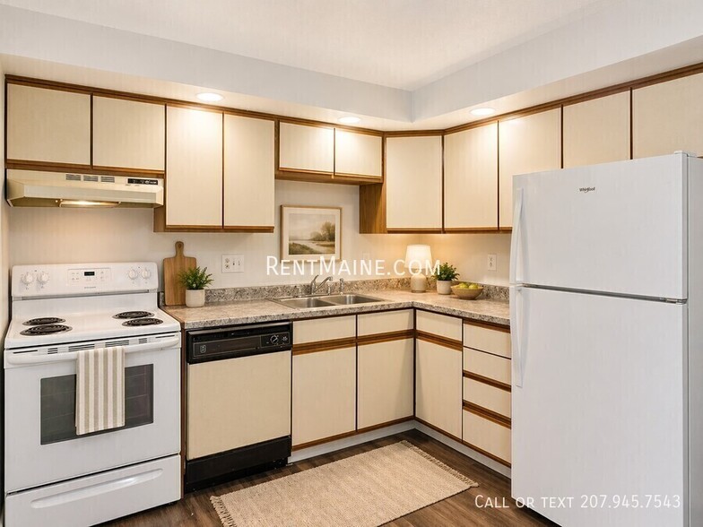 Building Photo - 20 Tall Pines Dr