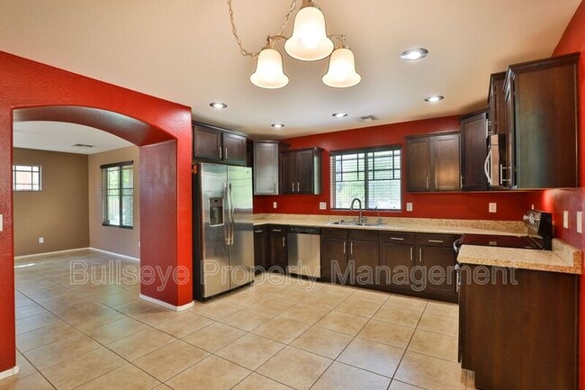 Building Photo - 2581 S Penrose Dr