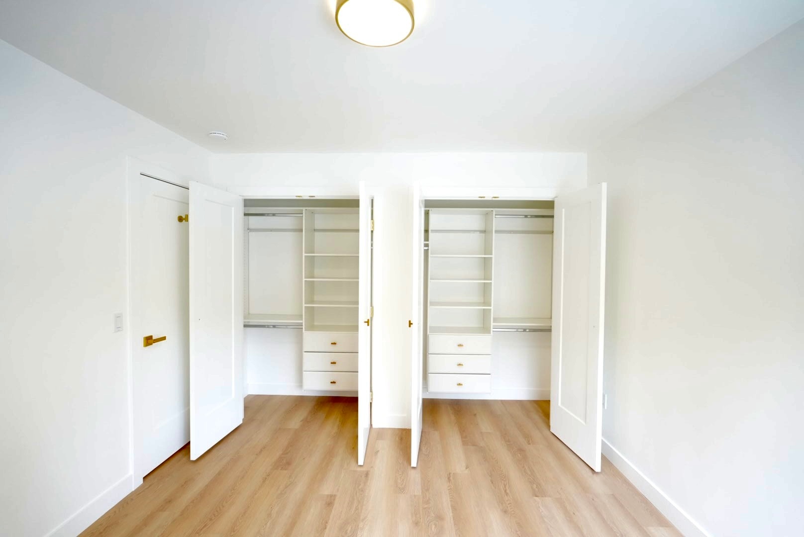 Building Photo - 40 Seacliff Dr