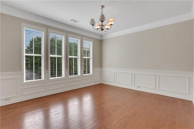 Building Photo - 1300 Hopkins Dr