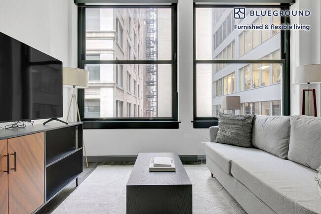 Building Photo - 29 S LaSalle St