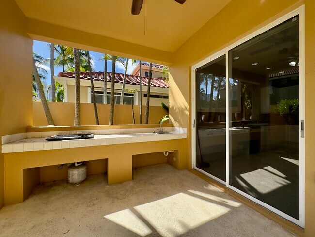 Building Photo - 3728 NE 208th Terrace