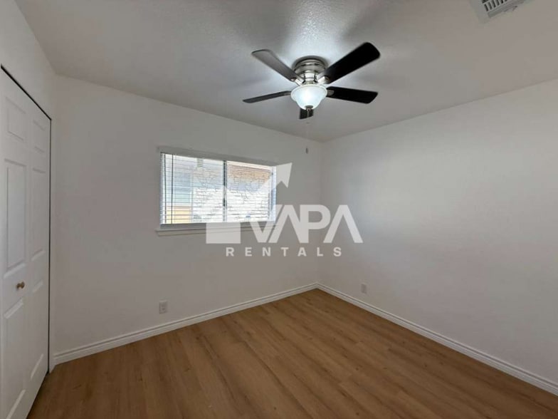 Building Photo - 8342 New World Dr